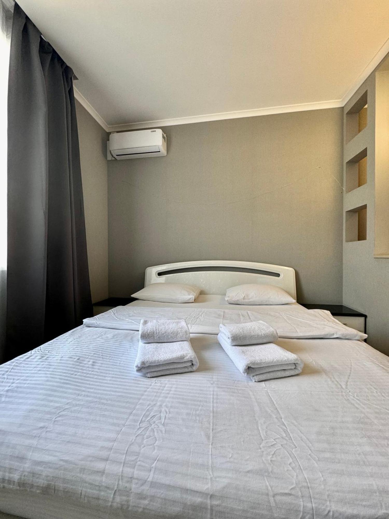 Апартаменти Apartpoltava світлі та стильні в центрі полтави біля театру гоголя, цум, банківський чек *